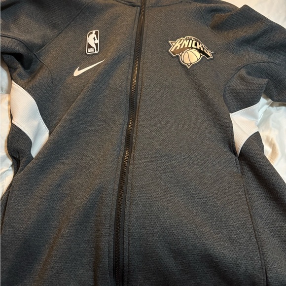 Nike Gray Knicks Performance Jacket - Picture 1 of 4